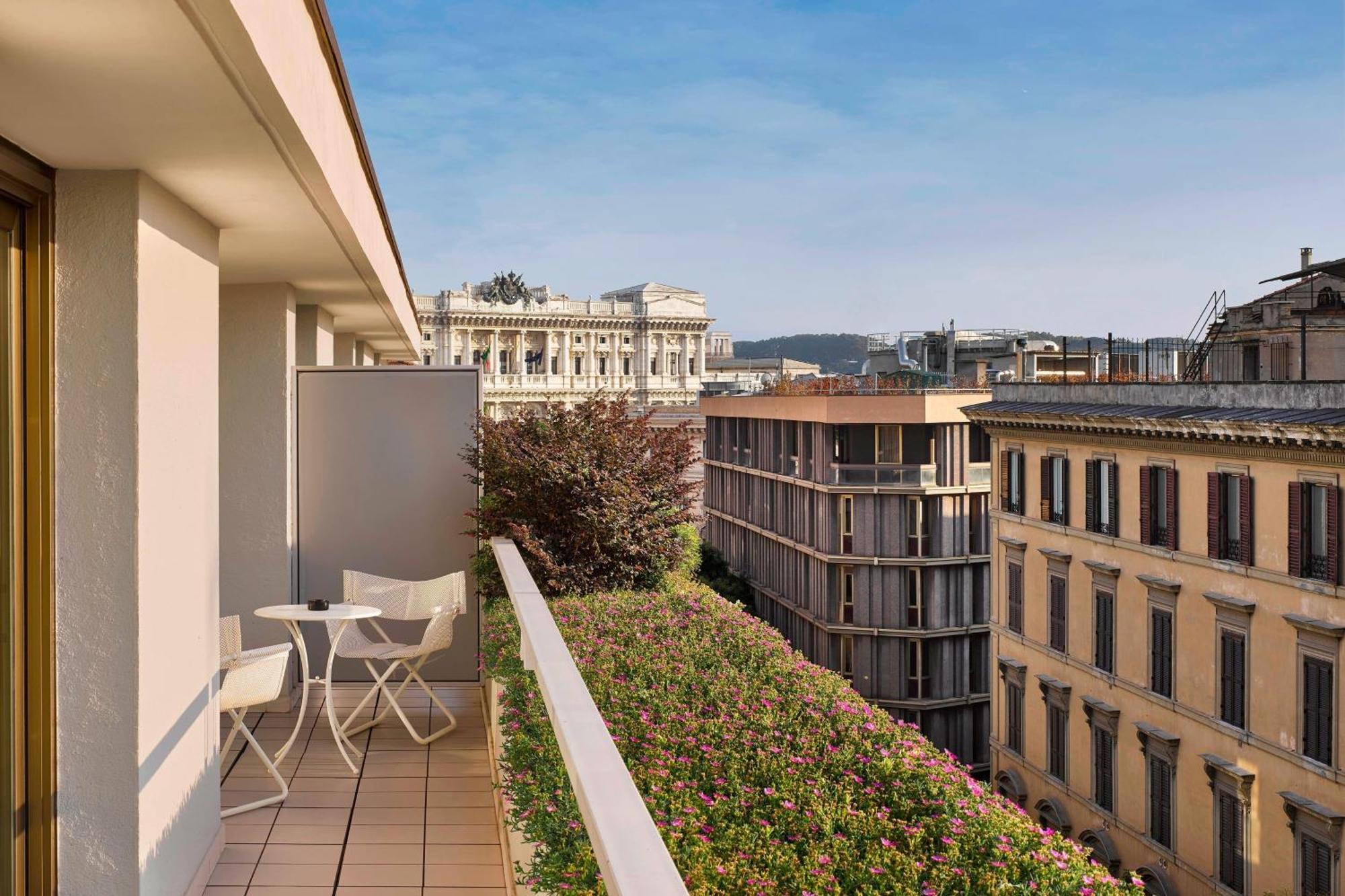 Le Meridien Visconti Rome Bagian luar foto